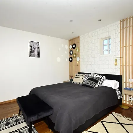 Les 2 Dauphins Homestay Le Barcares