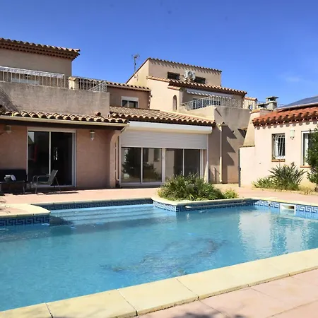 Les 2 Dauphins Проживание в семье *